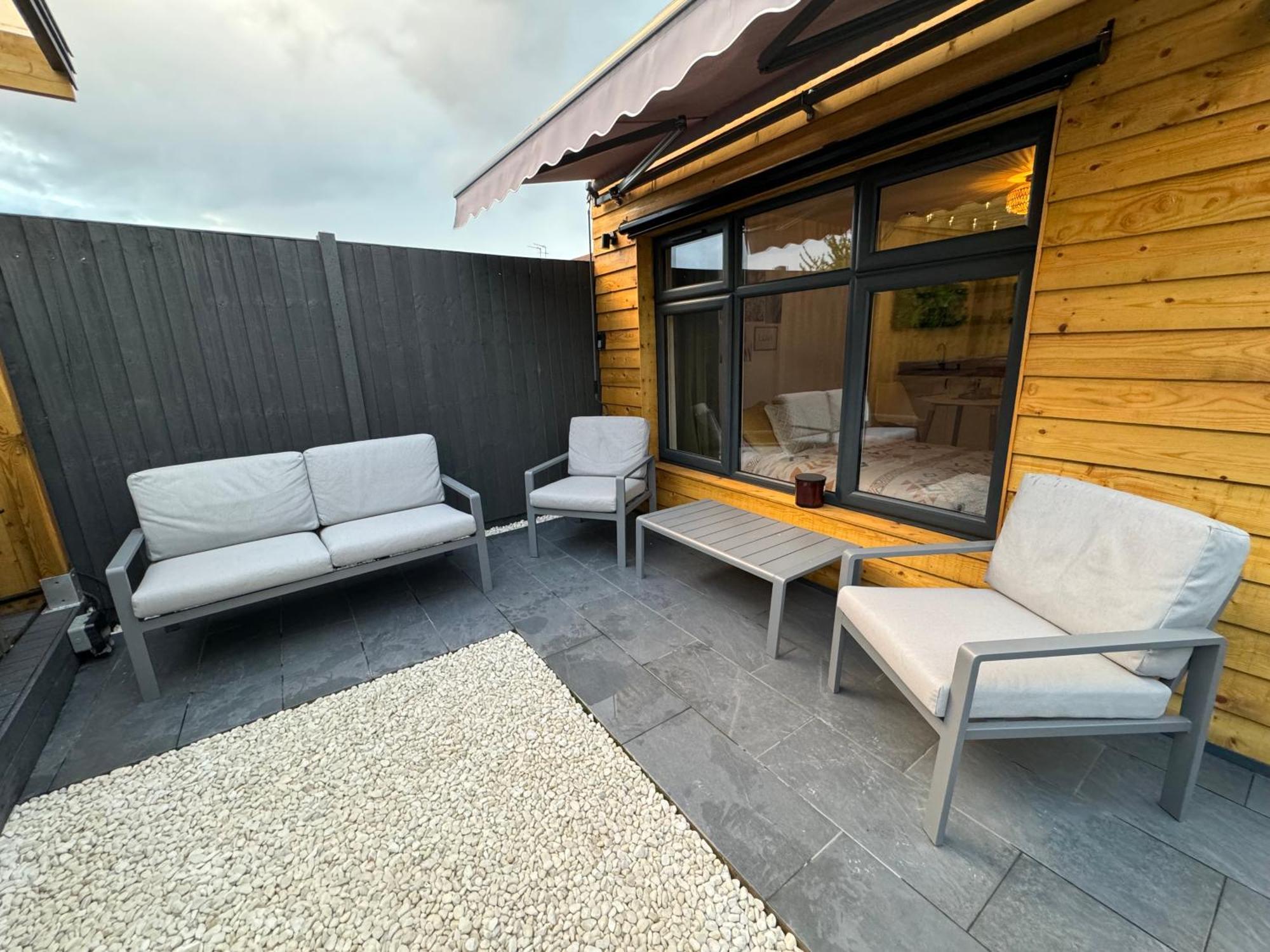 Ferienwohnung Wild & Free Hot Tub Retreat Dartford Exterior foto