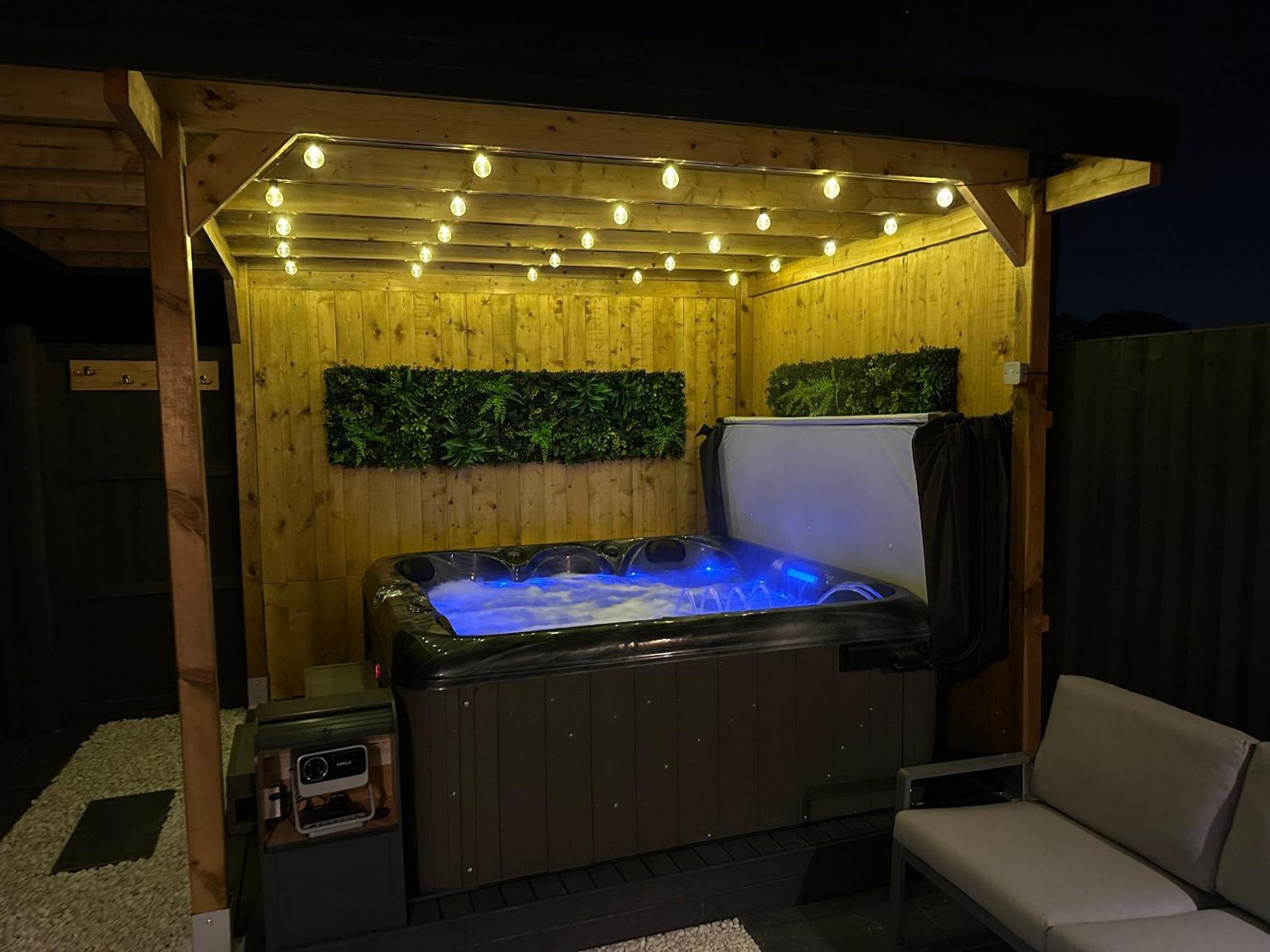 Ferienwohnung Wild & Free Hot Tub Retreat Dartford Exterior foto