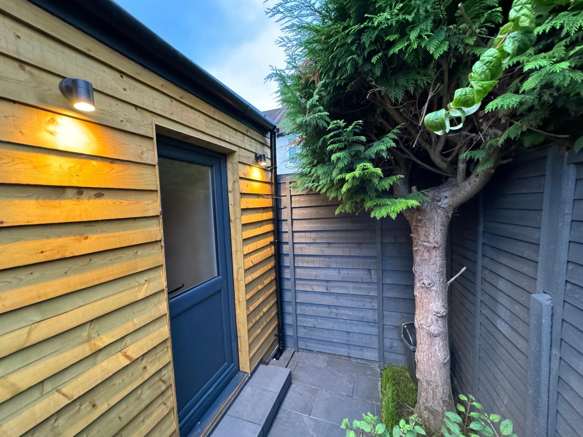 Ferienwohnung Wild & Free Hot Tub Retreat Dartford Exterior foto